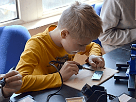 Курс по электронике для детей Основы электроники / 9+