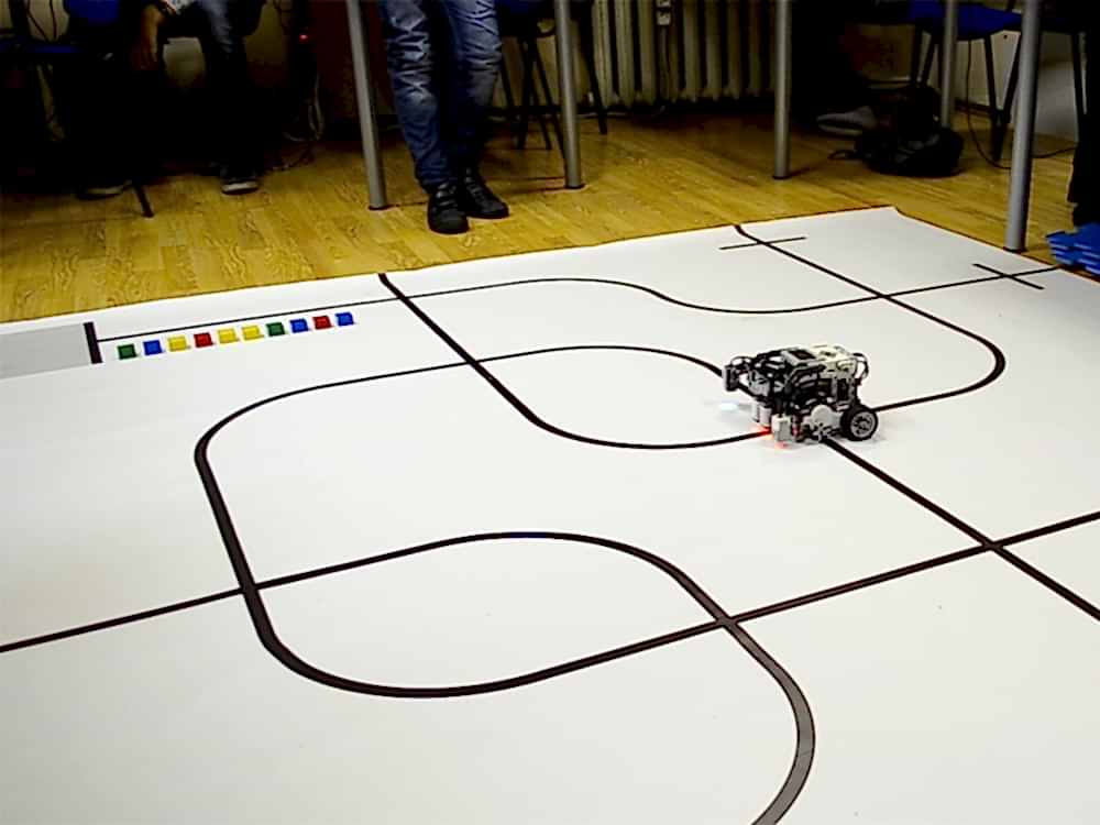 Олимпиада ЦПМ по робототехнике в Робоцентре Полигон. Средняя категория 1